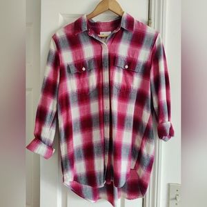 Gap plaid button down